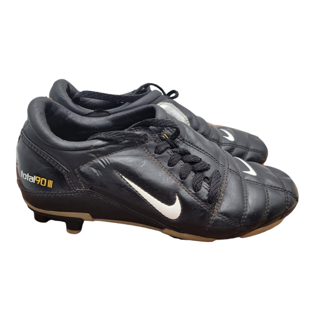 Vintage NIKE Total 90 III Soccer Cleats Youth Size 1.5Y Black Sneakers 050103